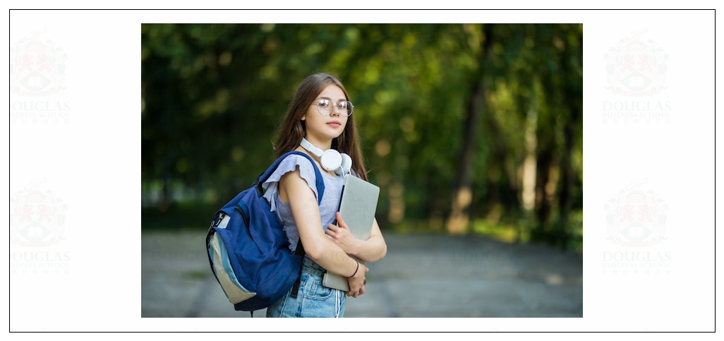 最快多久完成在线商务学士学位？